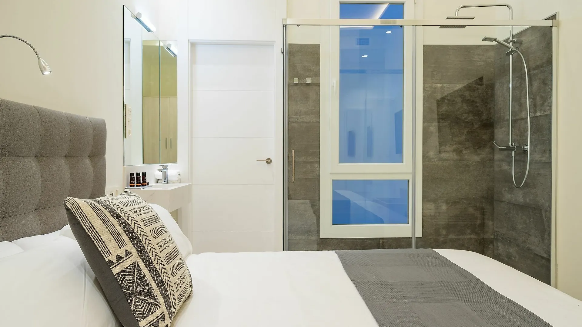 Apartman Apartamentos Velazquez Málaga